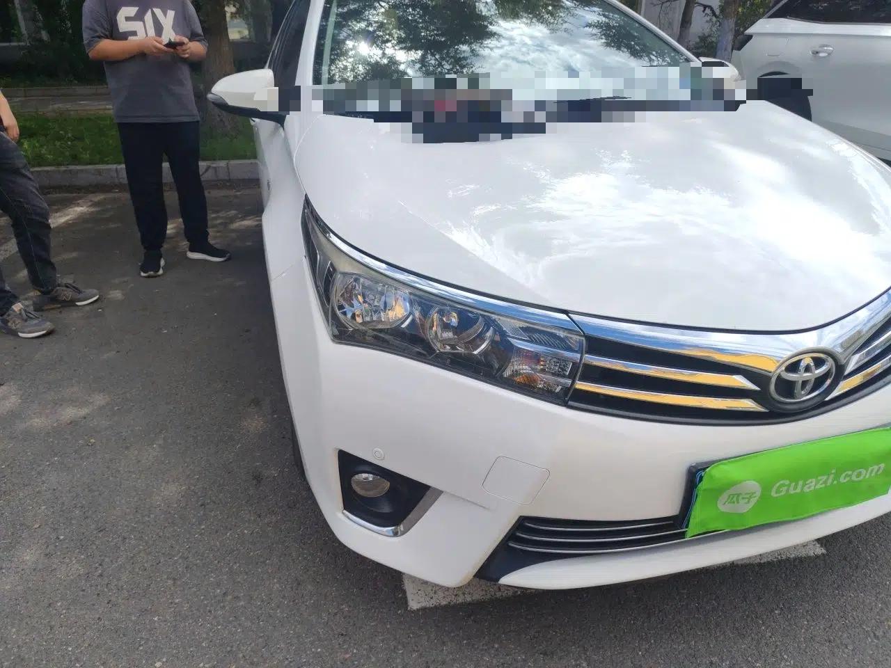 Toyota Corolla 2014 1.6L CVT GL-i Leather Edition — миниатюра 7