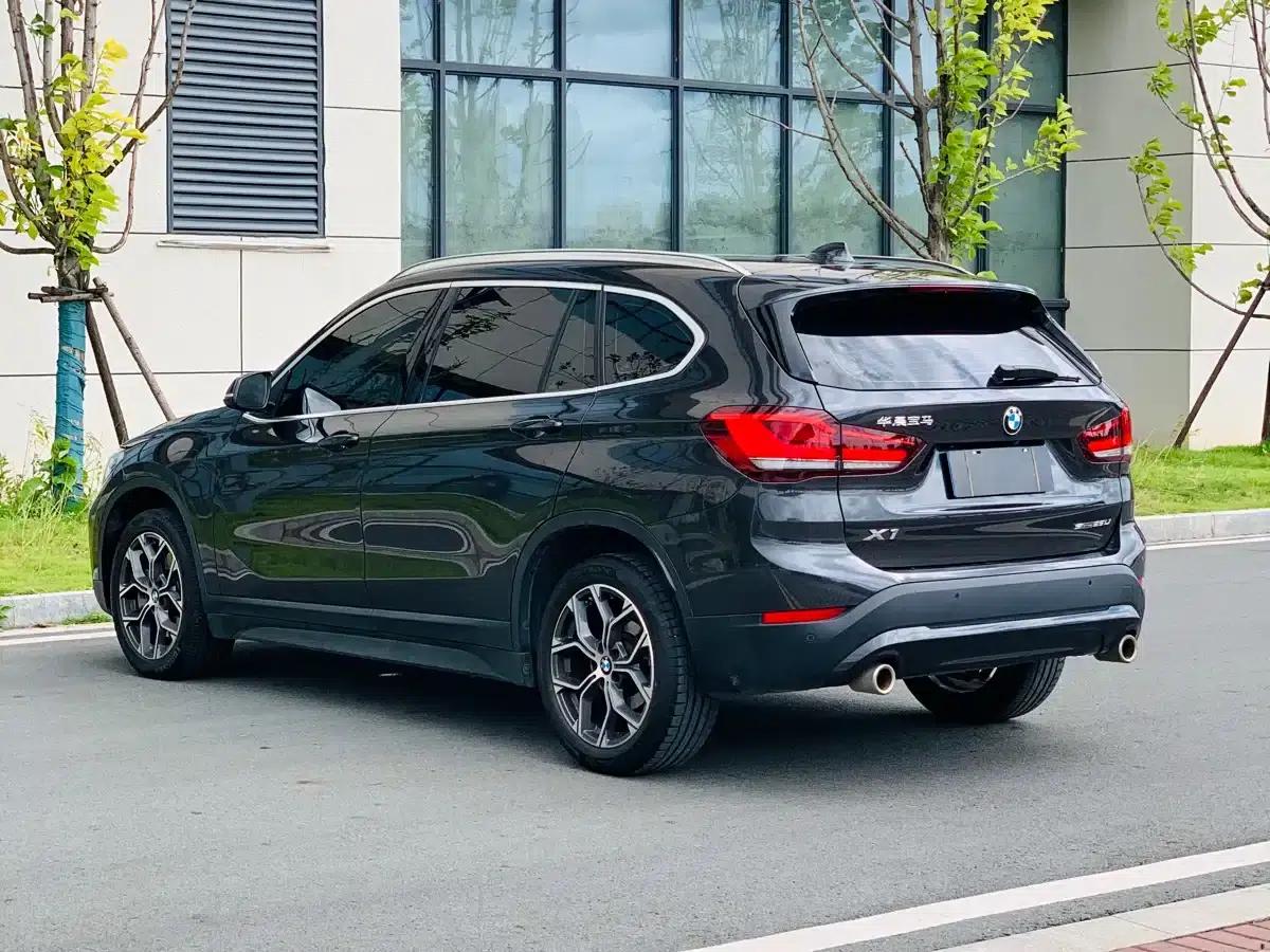 BMW X1 2021 sDrive25Li Leading Edition — миниатюра 6