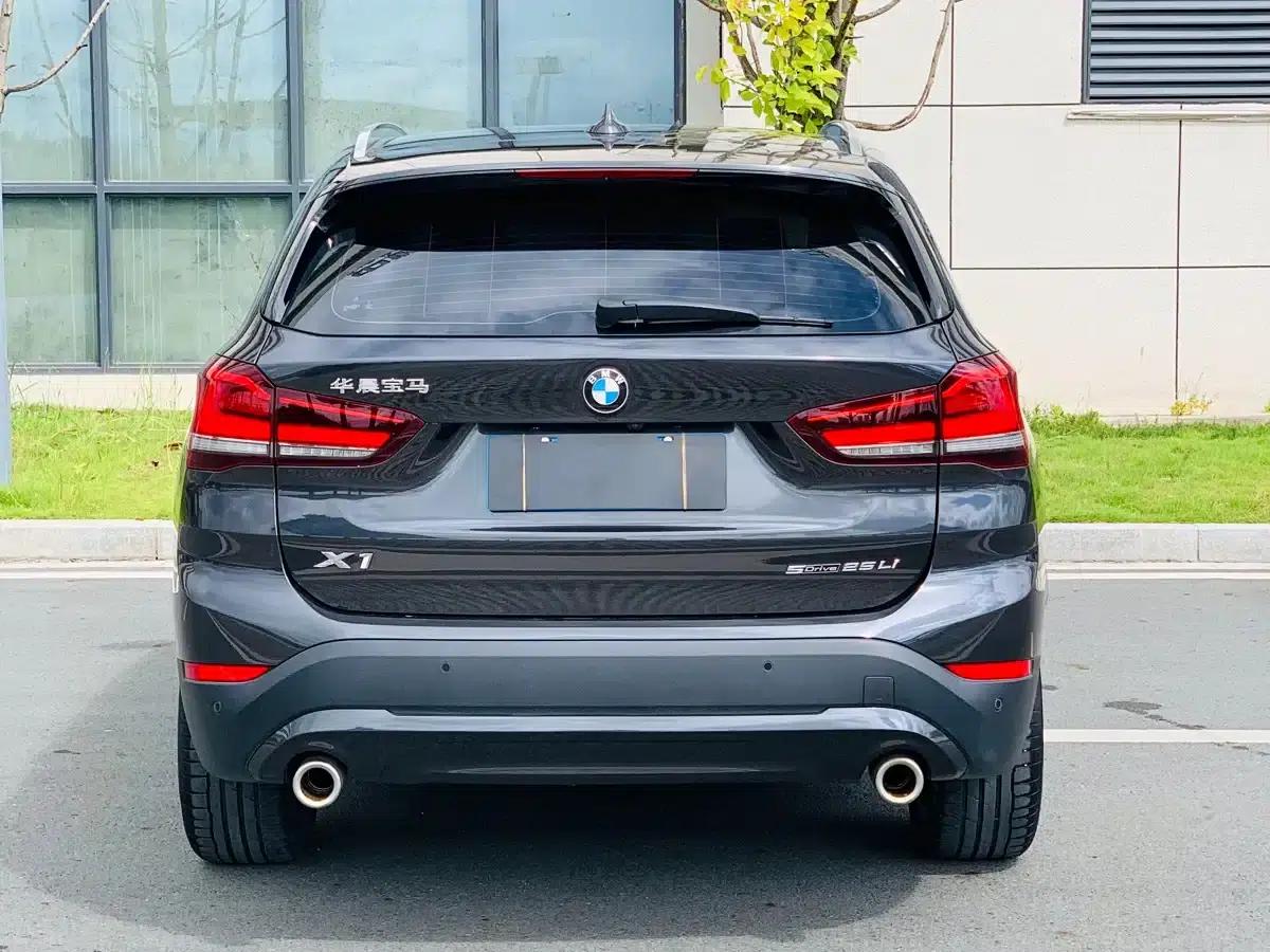BMW X1 2021 sDrive25Li Leading Edition — миниатюра 7