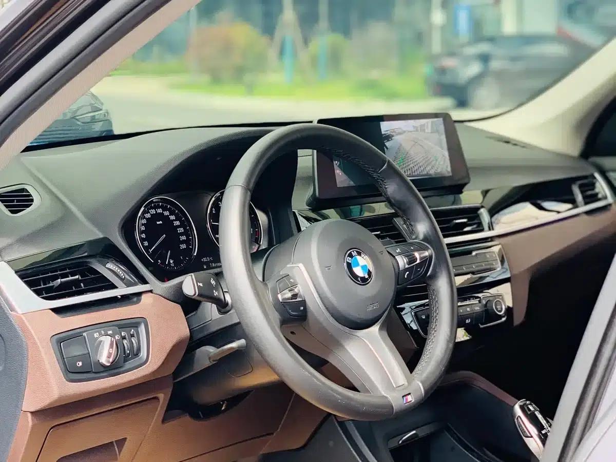 BMW X1 2021 sDrive25Li Leading Edition — миниатюра 10