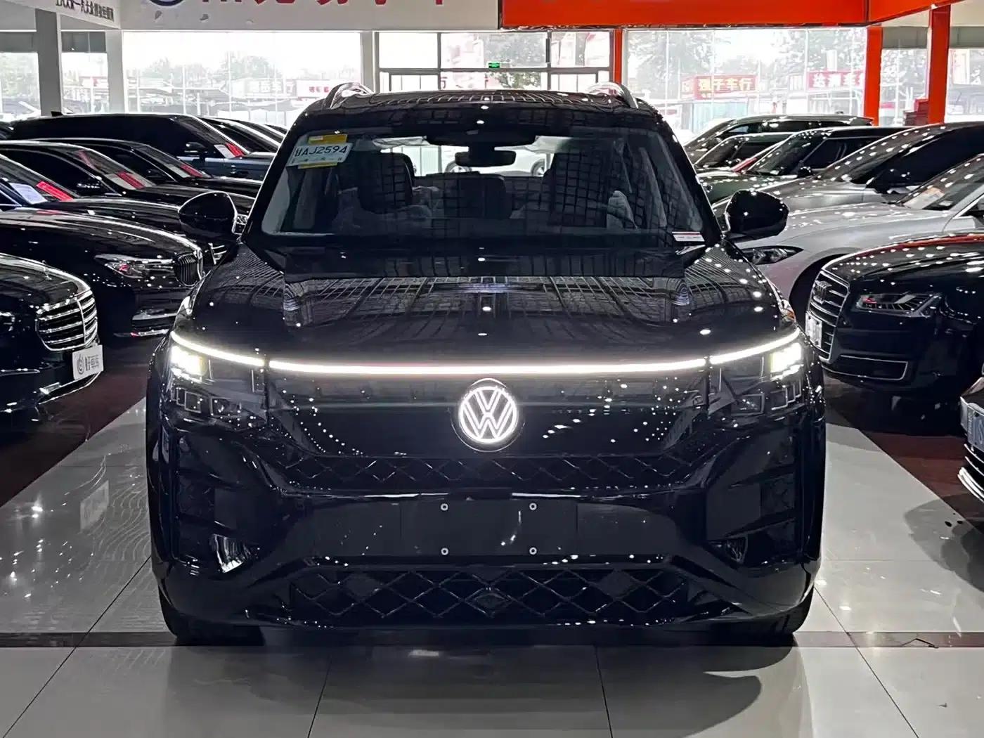 2026 Teramont Pro 450TSI 4WD Navigator Edition — миниатюра 1