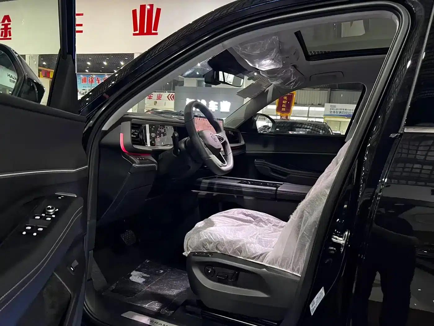 2026 Teramont Pro 450TSI 4WD Navigator Edition — миниатюра 5