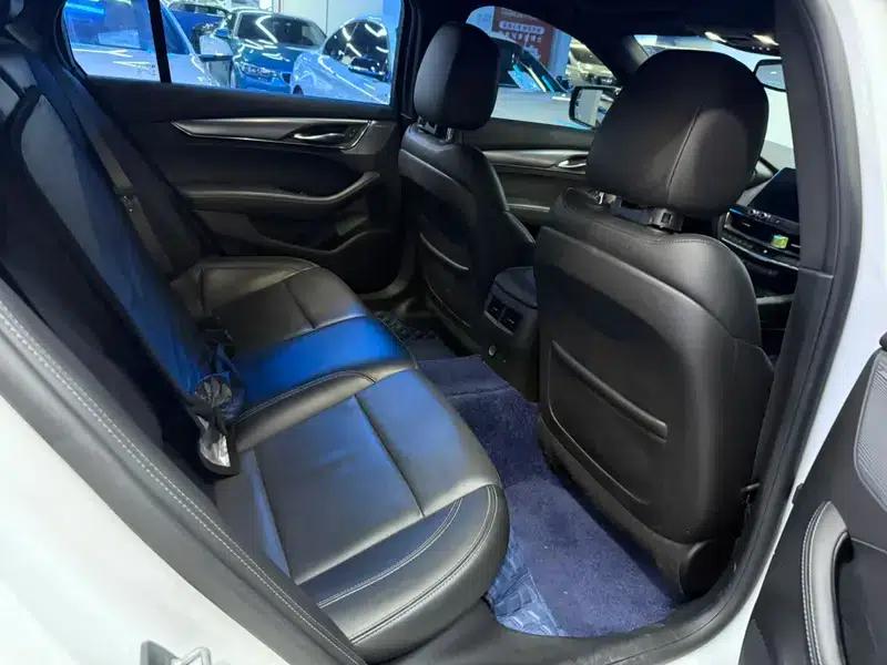 2022 Cadillac CT5 28T Luxury — миниатюра 8