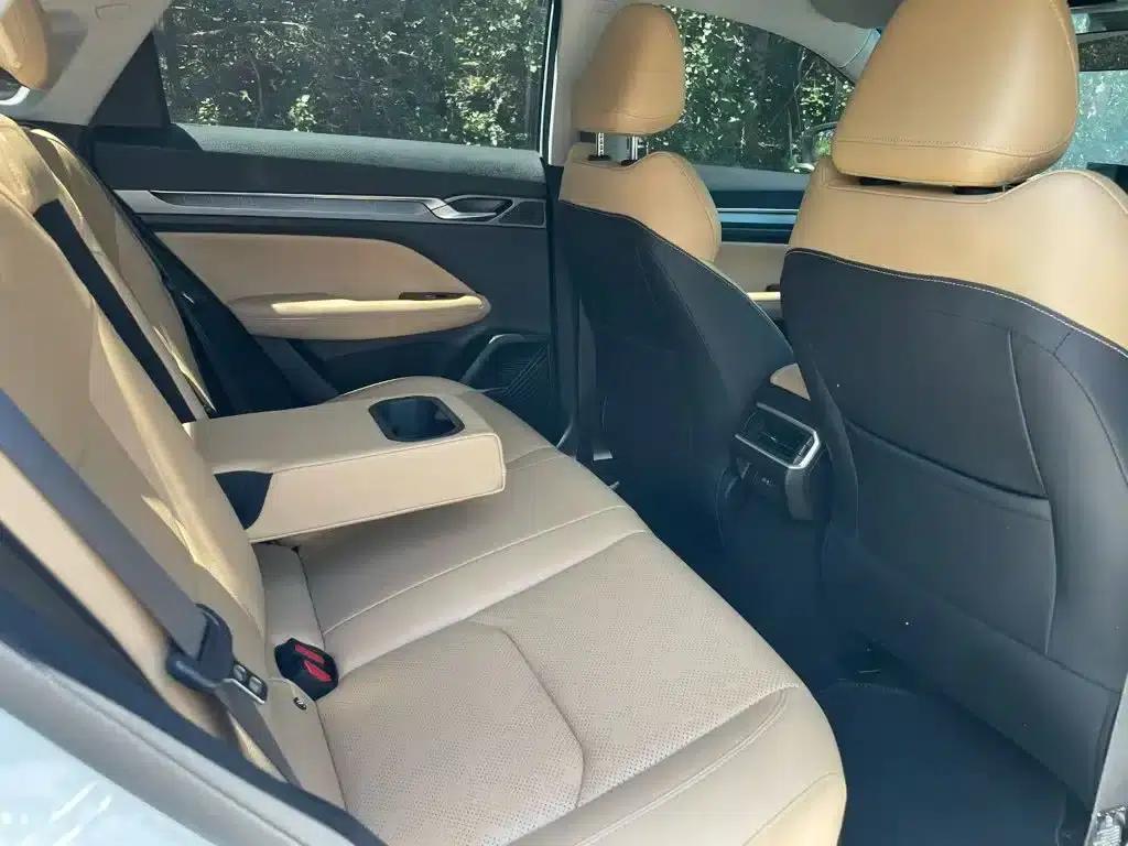 Geely Emgrand L HiP 2024 Champion Edition 1.5TD-DHT Pro 100KM Superb Model — миниатюра 8