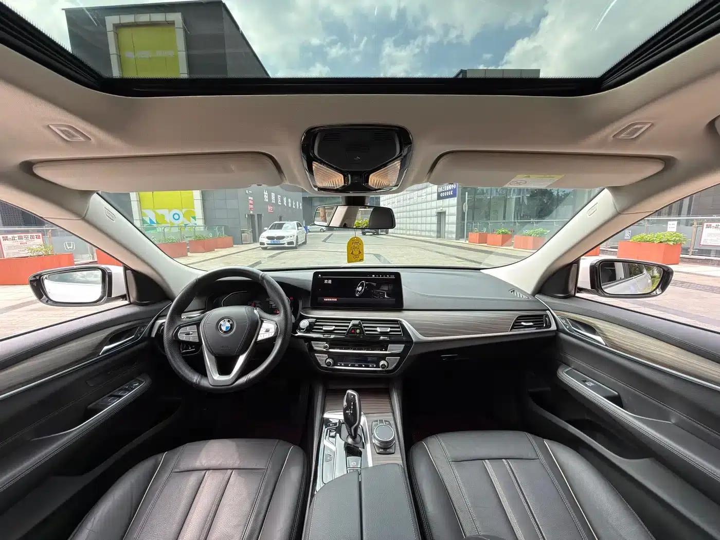 2021 BMW 6 Series GT 630i Luxury Design Package — миниатюра 5