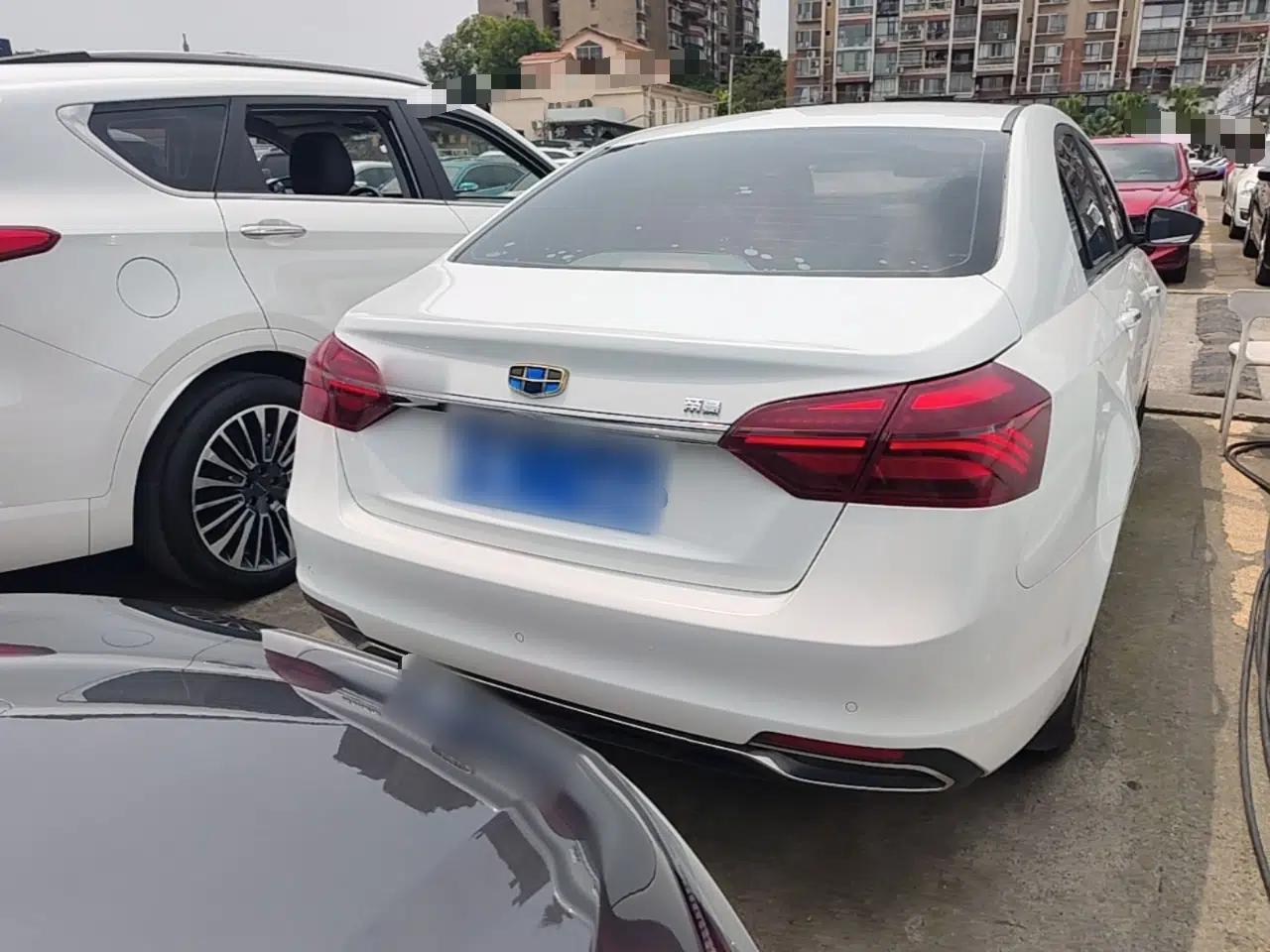 Geely Auto Emgrand 2018 1.5L CVT Upward Connect Edition — миниатюра 5