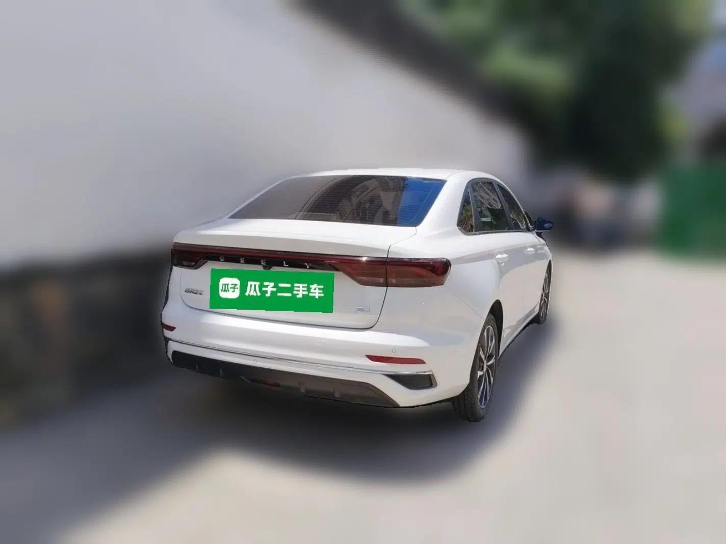 Geely Auto Emgrand 2025 4th Generation 1.5L CVT Luxury Version — миниатюра 6