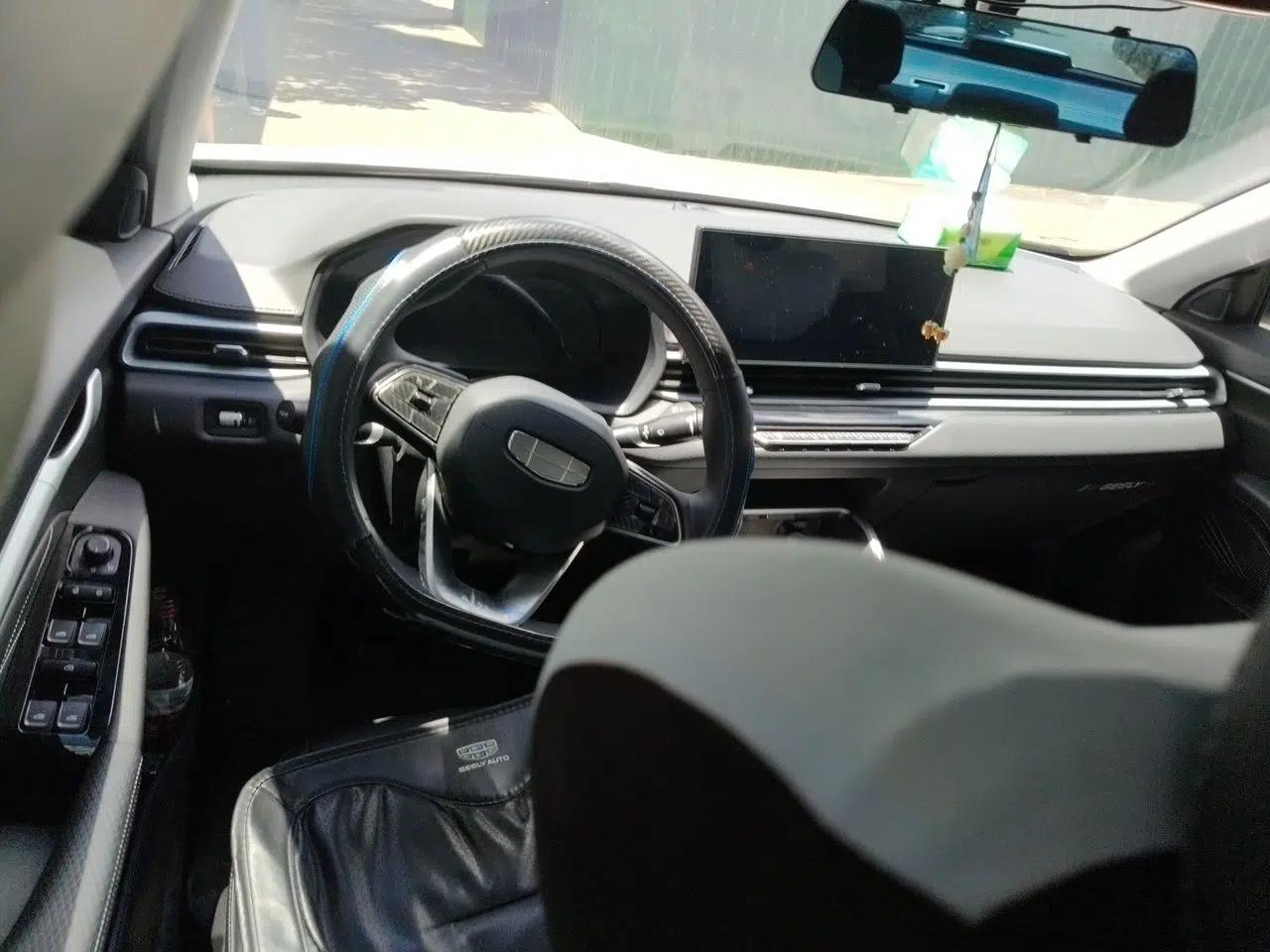 Geely Auto Emgrand 2025 4th Generation 1.5L CVT Luxury Version — миниатюра 10