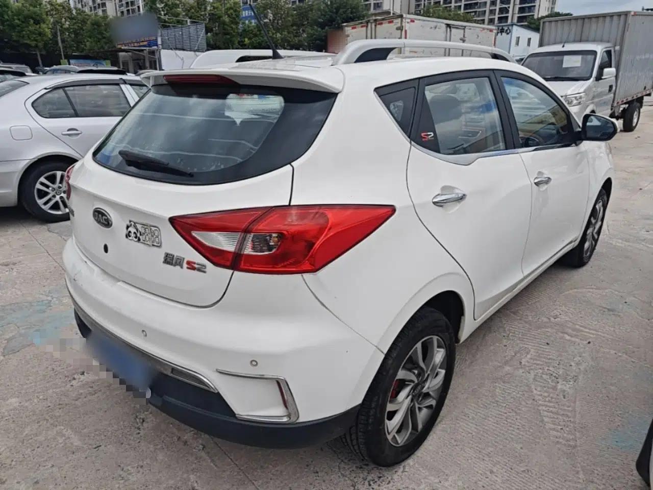 JAC Group Refine S2 2017 1.5L CVT Luxury Smart Model — миниатюра 6