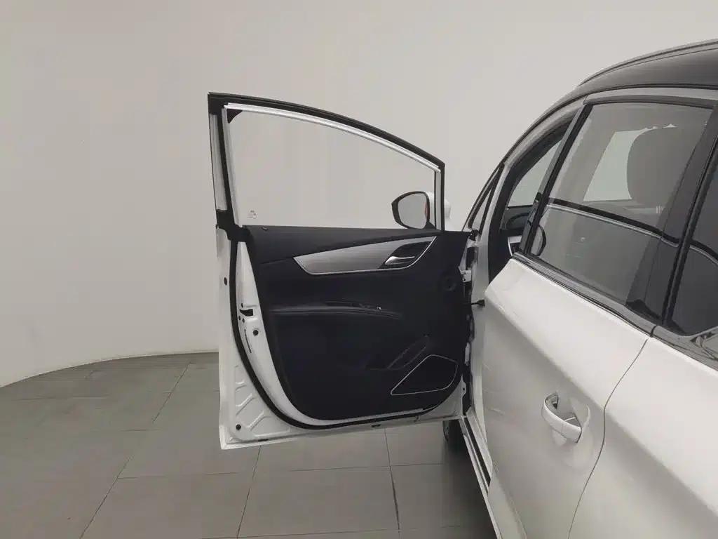 Song MAX 2021 Upgraded Version 1.5T Automatic Luxury 6-Seater — миниатюра 8