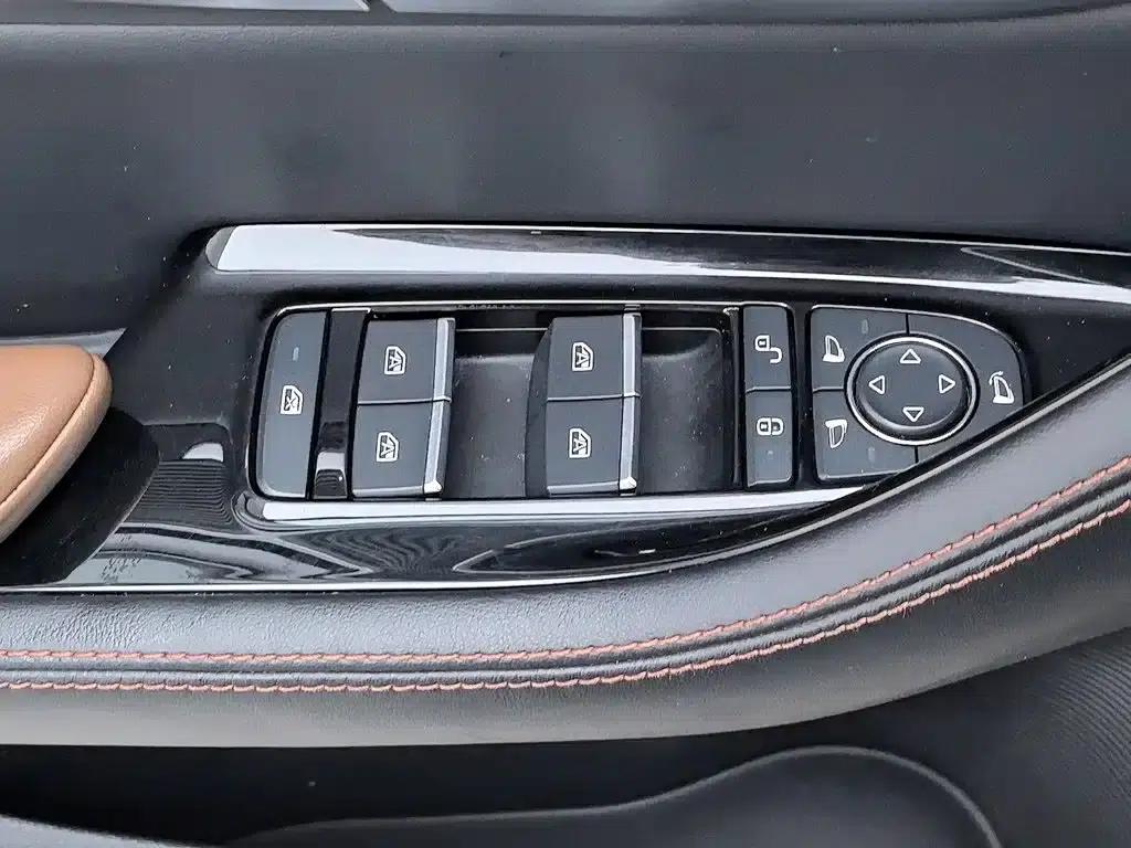 Song PLUS 2020 1.5T Automatic Premium Edition — миниатюра 9
