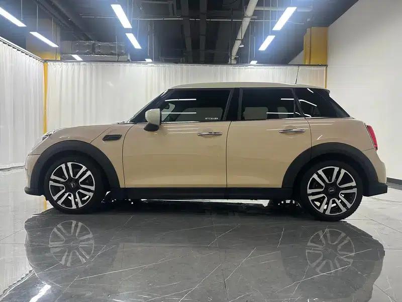 MINI 2022 1.5T COOPER Artist 5-Door Edition — миниатюра 4