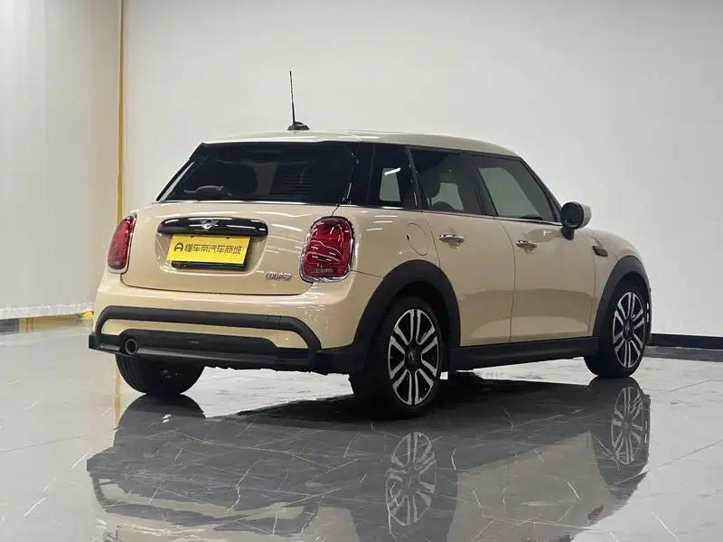 MINI 2022 1.5T COOPER Artist 5-Door Edition — миниатюра 7
