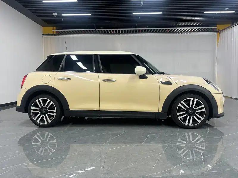 MINI 2022 1.5T COOPER Artist 5-Door Edition — миниатюра 8