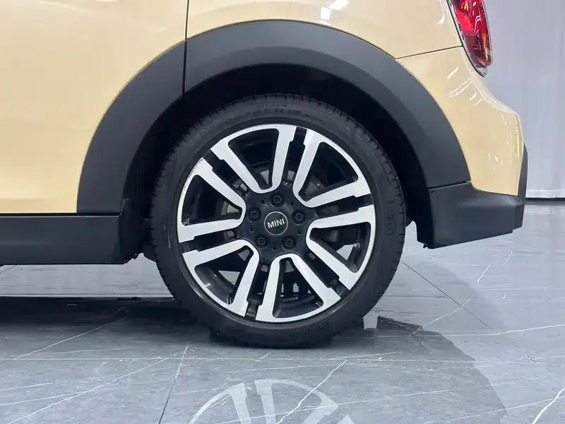 MINI 2022 1.5T COOPER Artist 5-Door Edition — миниатюра 9