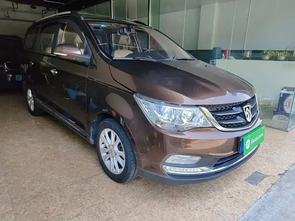 Baojun 730 2016 1.8L Manual Deluxe 7-Seater — миниатюра 4