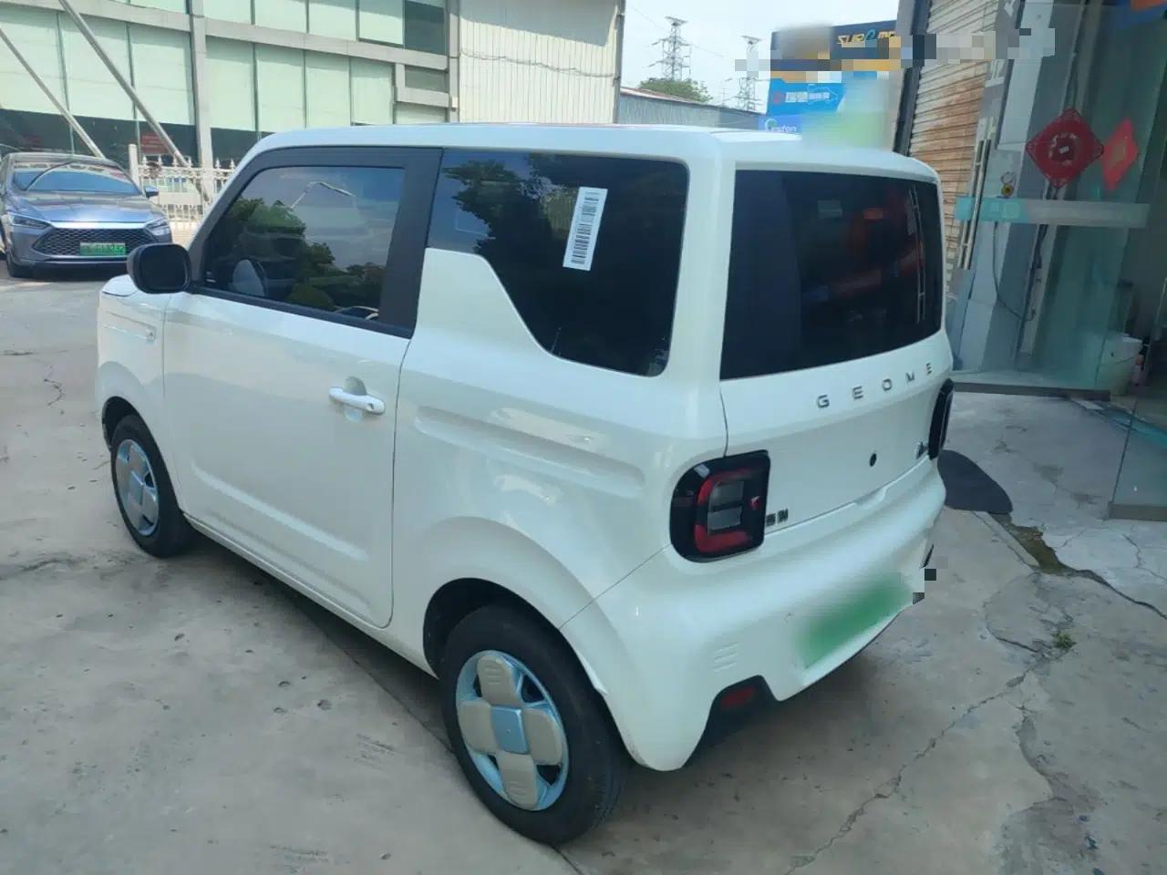 Geely Galaxy Panda 2024 Panda Mini 200km Endurance Bear — миниатюра 4