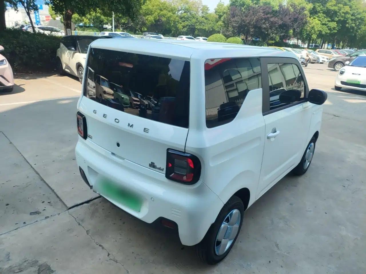 Geely Galaxy Panda 2024 Panda Mini 200km Endurance Bear — миниатюра 6