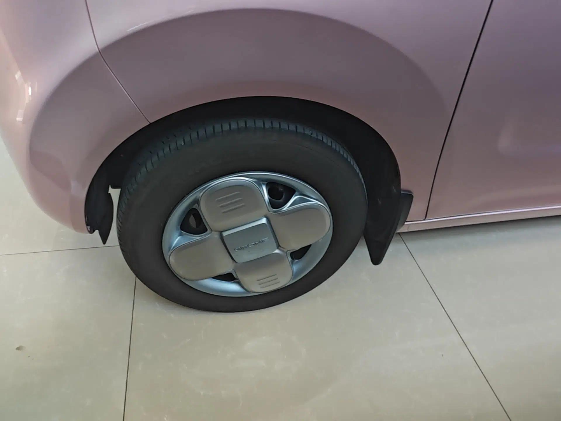 Geely Galaxy Panda 2024 Panda Mini 200km Endurance Bear — миниатюра 15