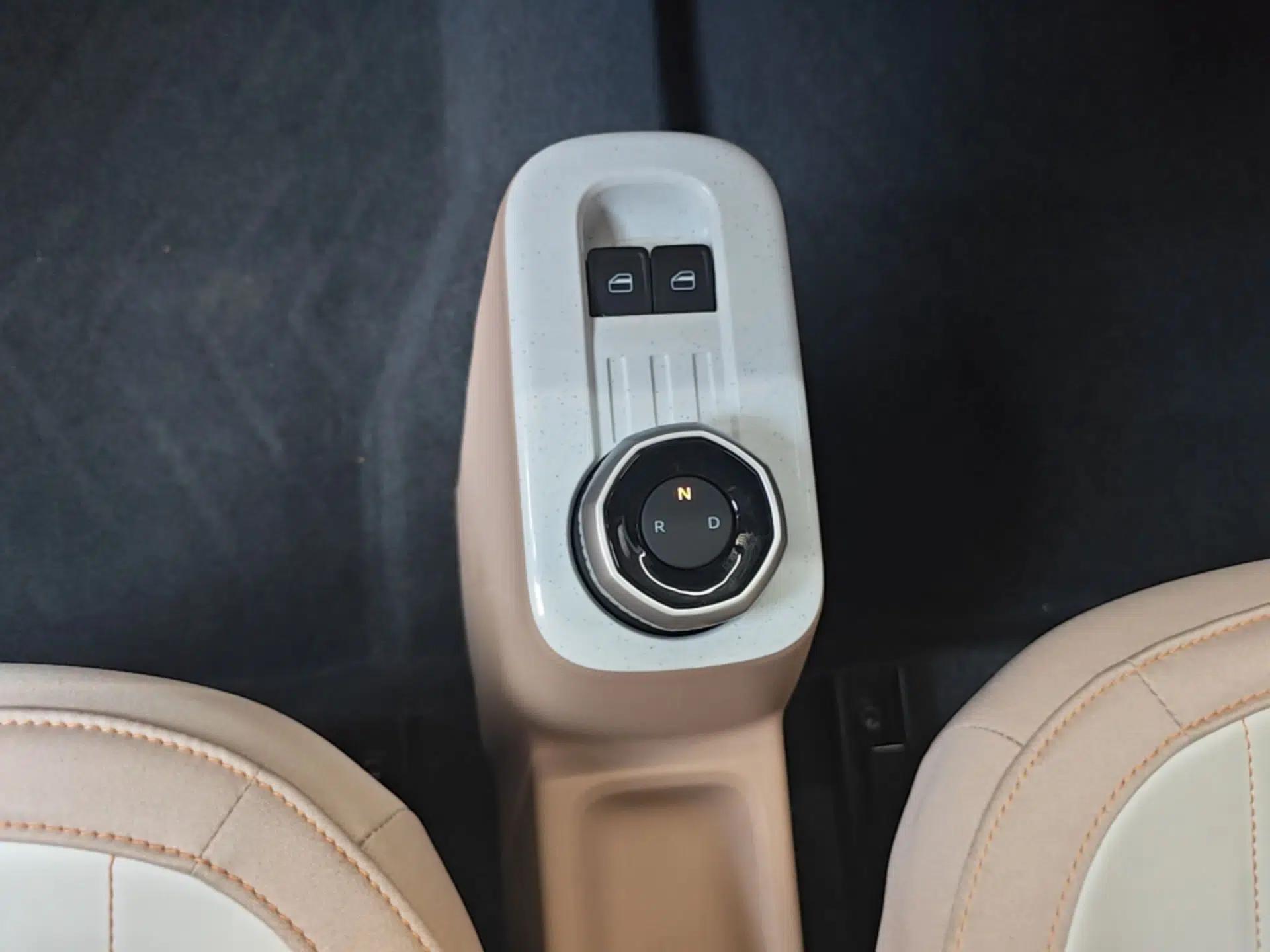Geely Galaxy Panda 2024 Panda Mini 200km Endurance Bear — миниатюра 21
