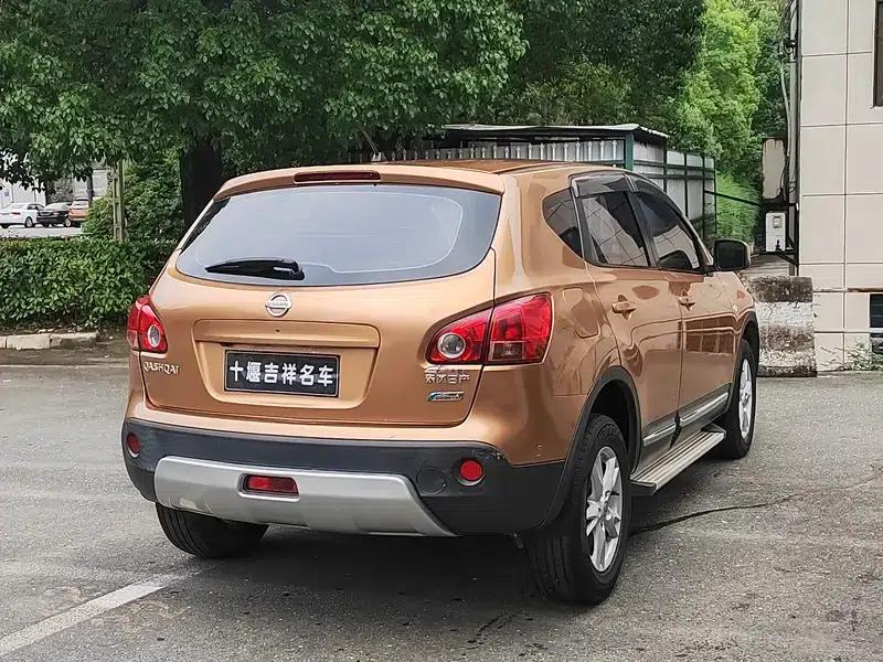 Nissan Qashqai 2011 2.0XL Fire CVT 2WD — миниатюра 6