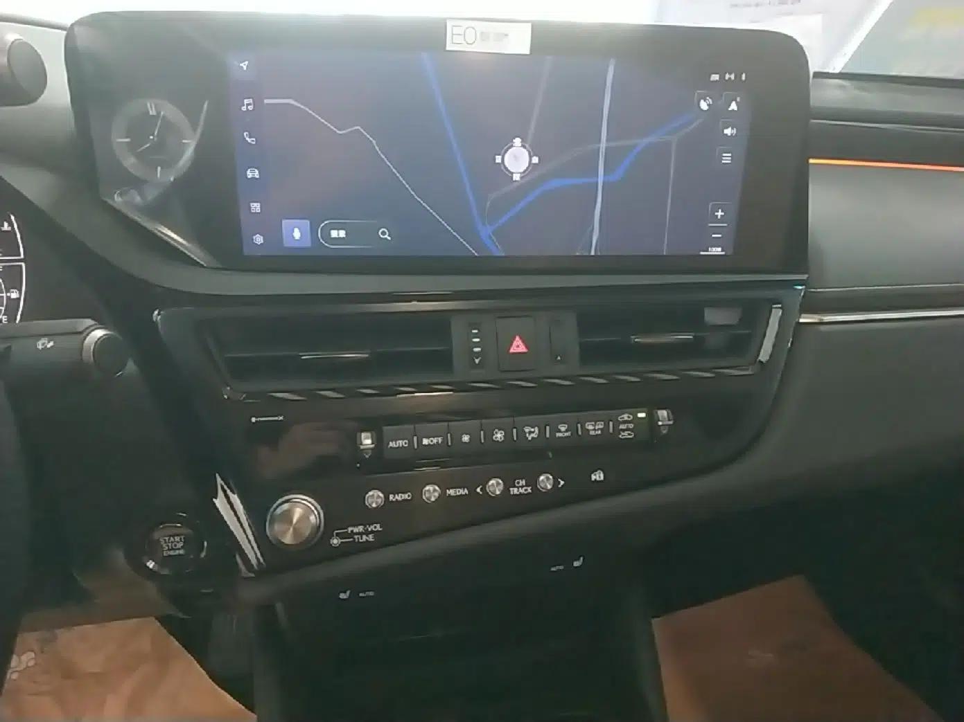 Lexus ES 2023 200 Excellence Edition — миниатюра 15