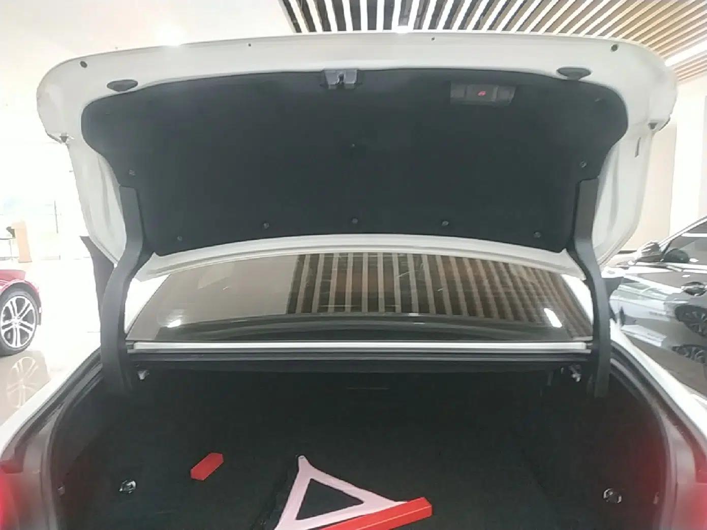 Lexus ES 2023 200 Excellence Edition — миниатюра 22