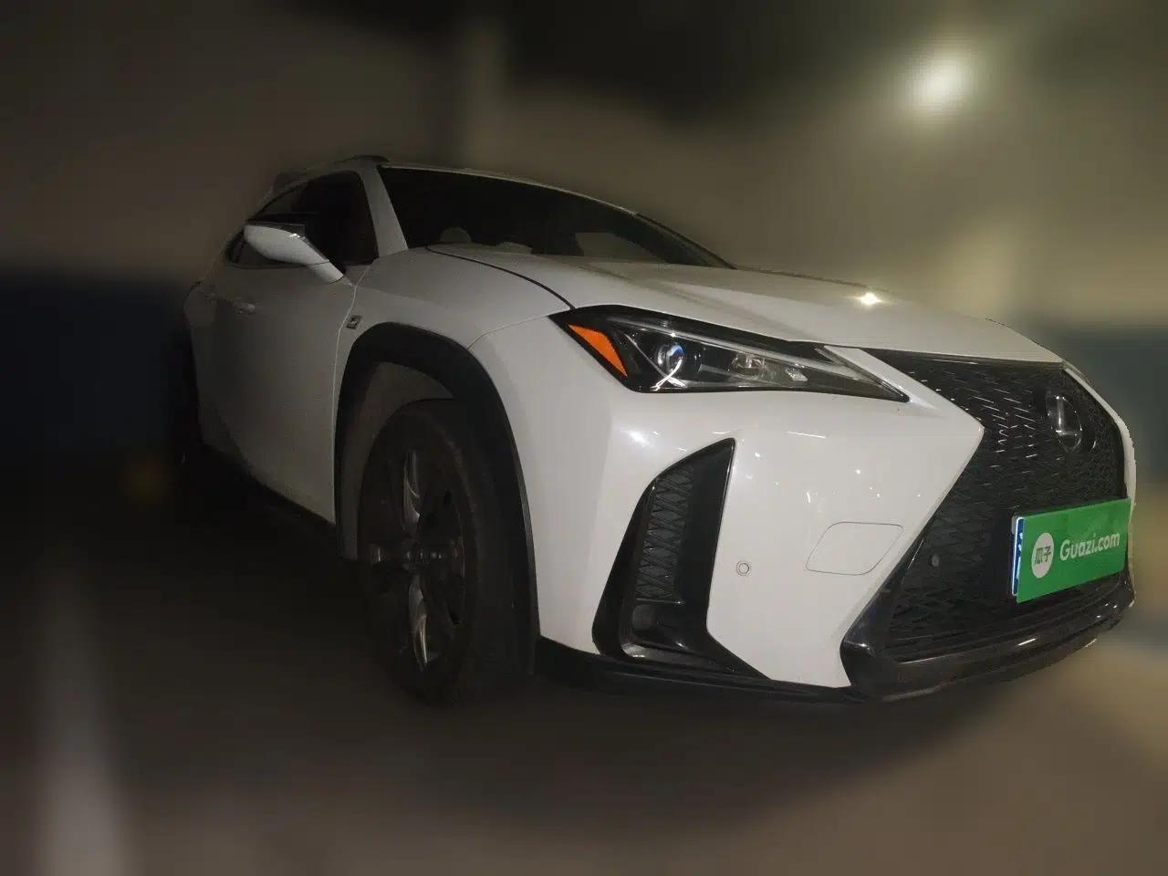 Lexus UX 2020 200 F SPORT Version — миниатюра 3