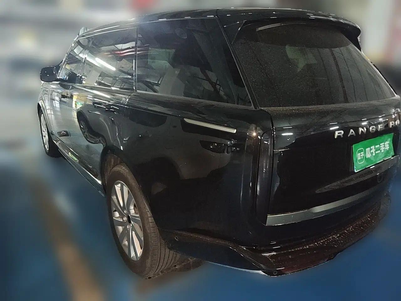 Land Rover Range 2025 3.0 L6 400 PS Extended Luxury Edition — миниатюра 4