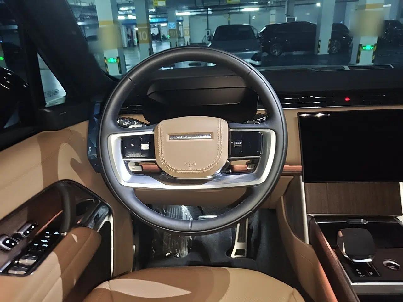 Land Rover Range 2025 3.0 L6 400 PS Extended Luxury Edition — миниатюра 10
