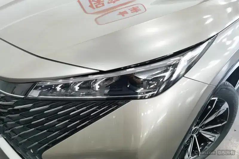Roewe RX5 2023 Superior Edition — миниатюра 7