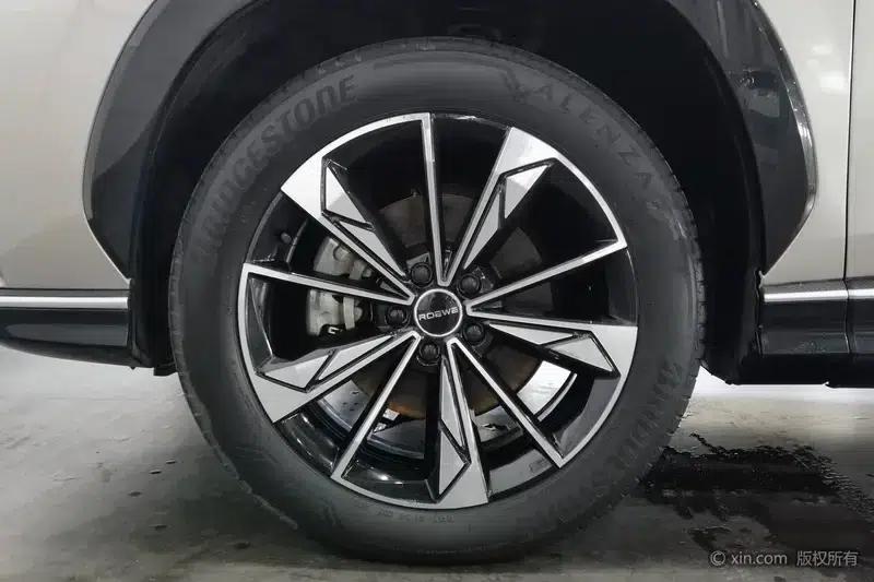 Roewe RX5 2023 Superior Edition — миниатюра 9