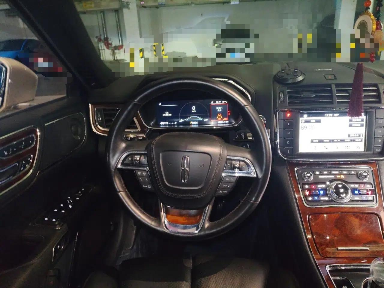 Lincoln Continental 2017 3.0T Four-Wheel Drive Prestige Edition — миниатюра 10