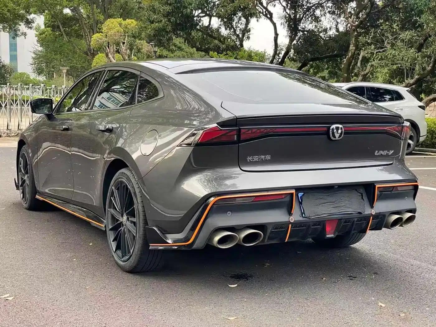 Changan UNI-V 2022 1.5T Sport Edition — миниатюра 7