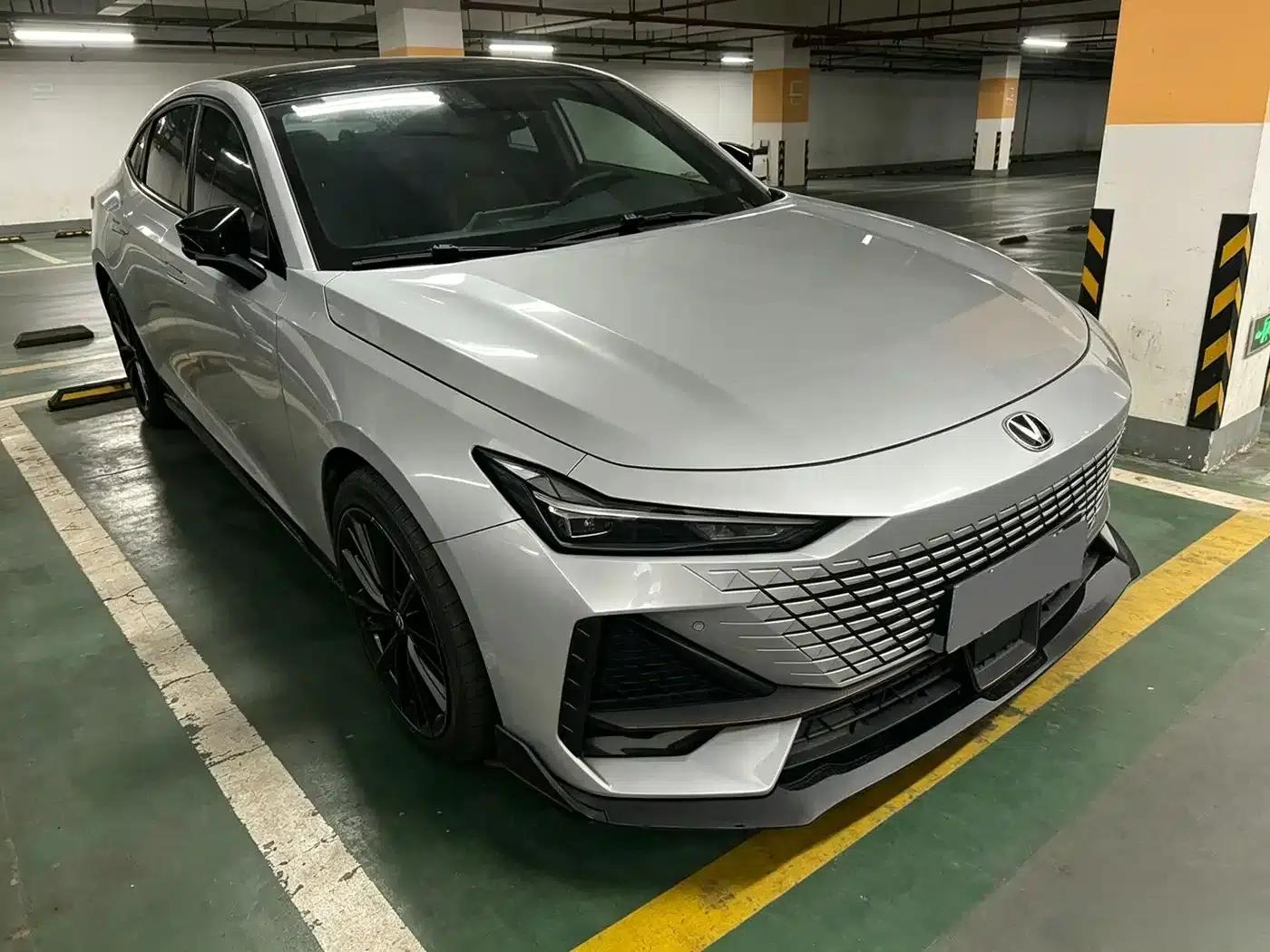 Changan UNI-V 2022 1.5T Sport Edition — миниатюра 8