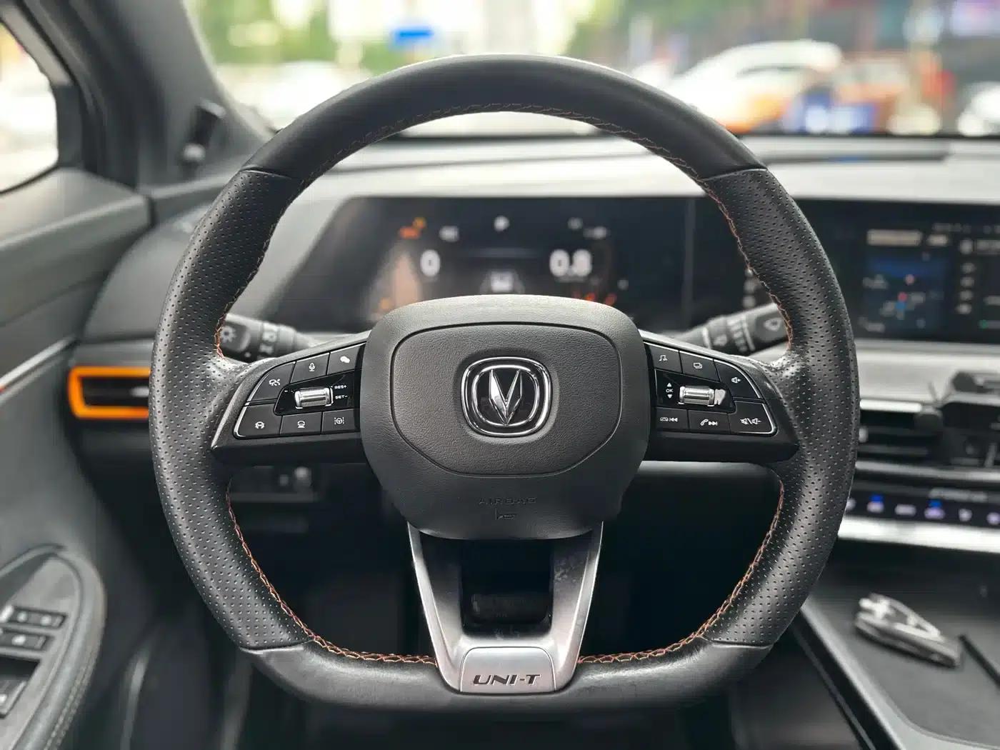 Changan UNI-T 2022 1.5T Premium Edition — миниатюра 4