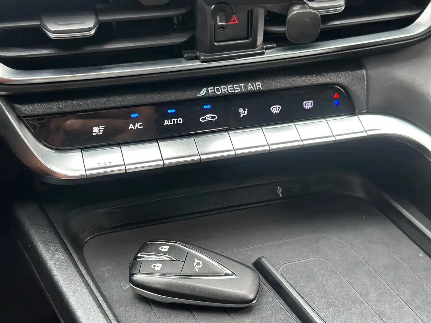 Changan UNI-T 2022 1.5T Premium Edition — миниатюра 8