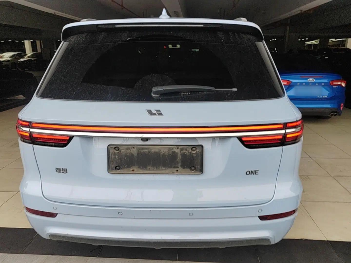 Li Auto ONE 2020 Extended-Range 6-Seater Version — миниатюра 5