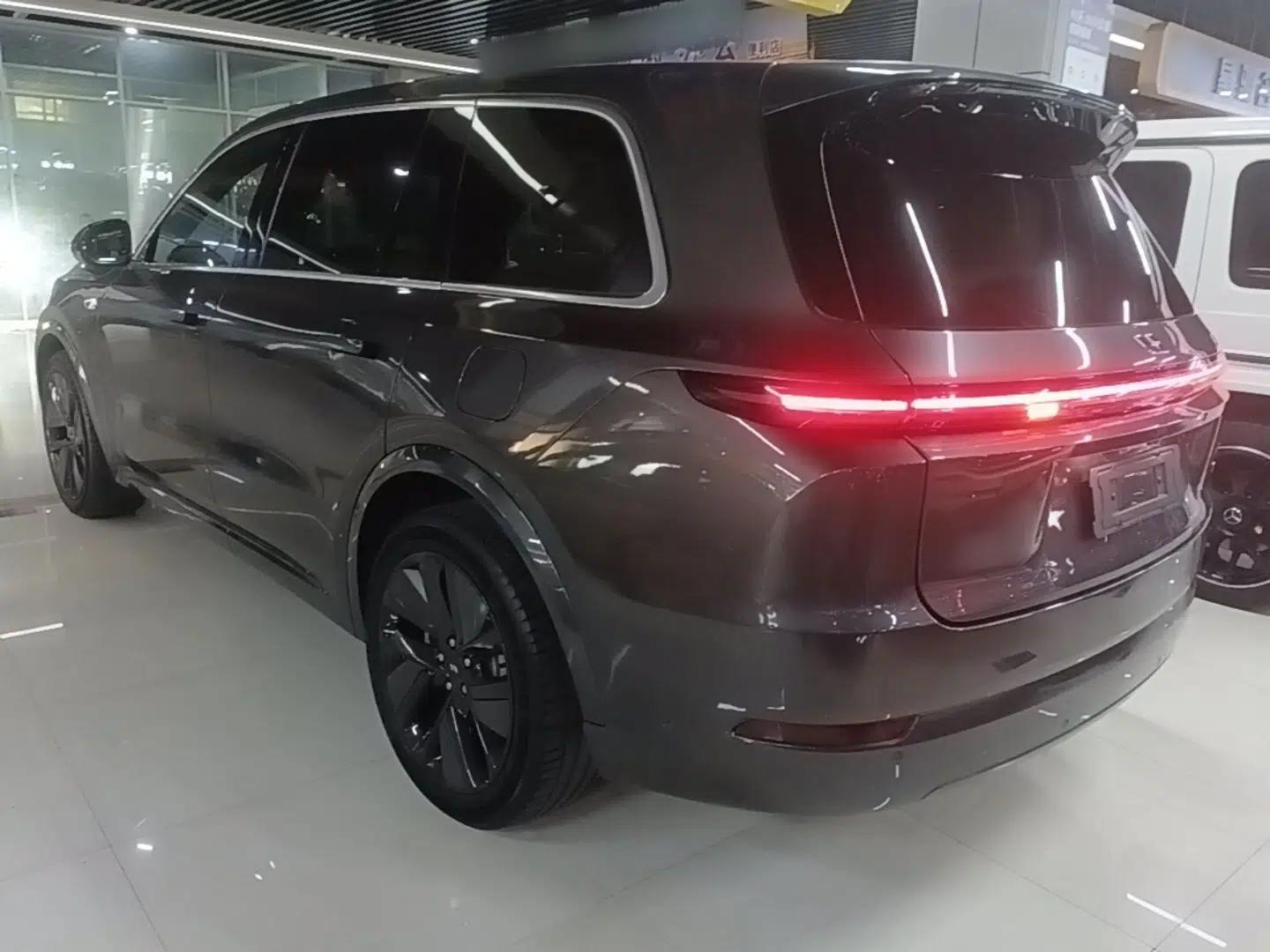 Li Auto L9 2022 Max model — миниатюра 4