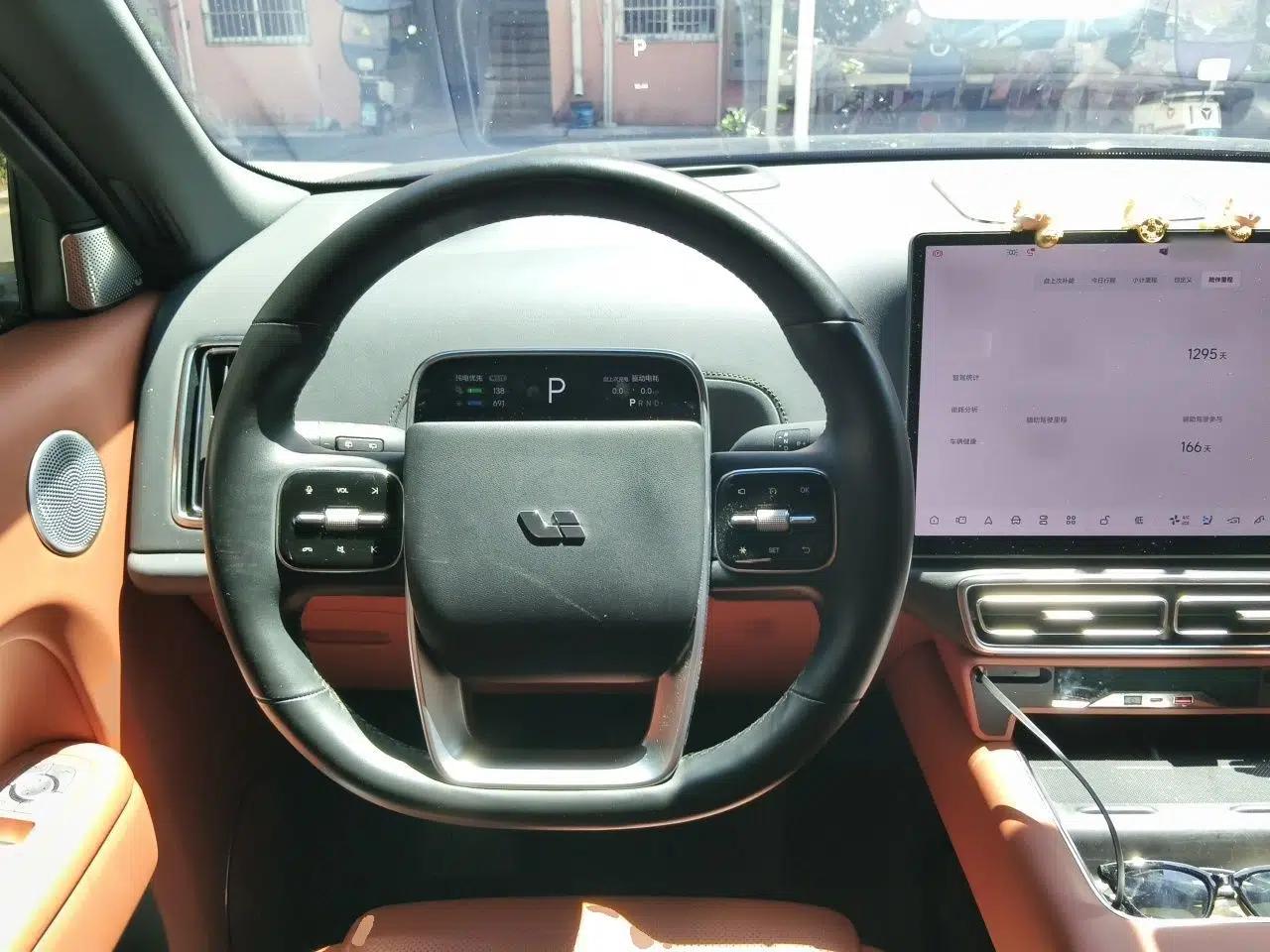 Li Auto L8 2023 Pro Model — миниатюра 10