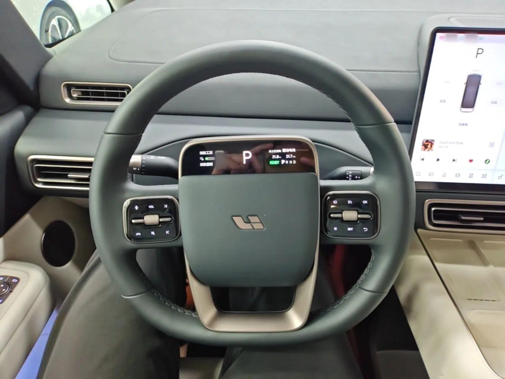 Li Auto MEGA 2025 Home Family Special Edition — миниатюра 18