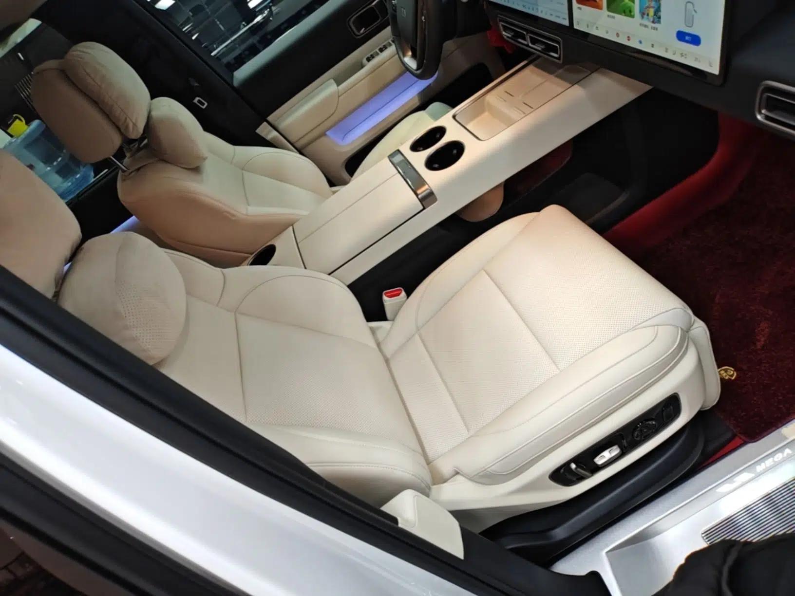 Li Auto MEGA 2025 Home Family Special Edition — миниатюра 24