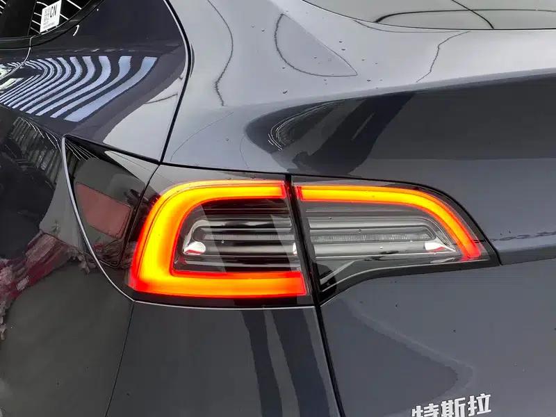 Model Y 2022 Facelift Rear-Wheel Drive Version — миниатюра 6