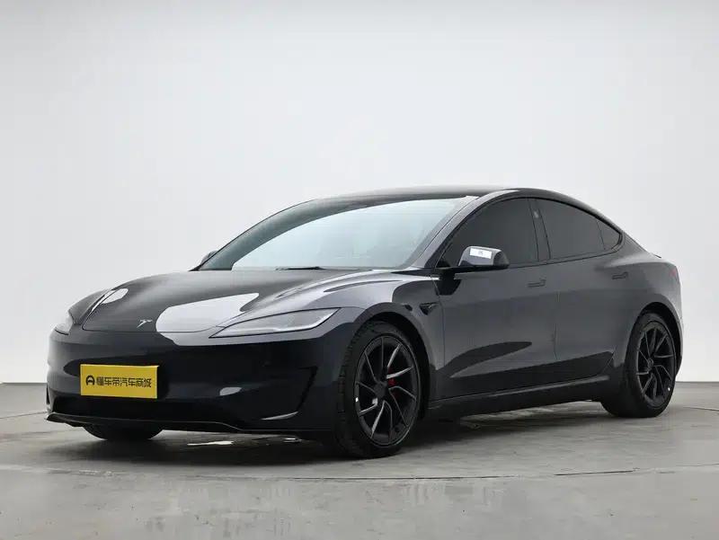 Model 3 2024 Performance All-Wheel Drive — миниатюра 1