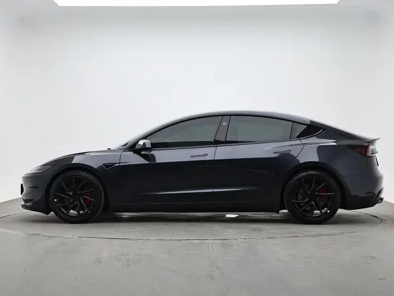 Model 3 2024 Performance All-Wheel Drive — миниатюра 4