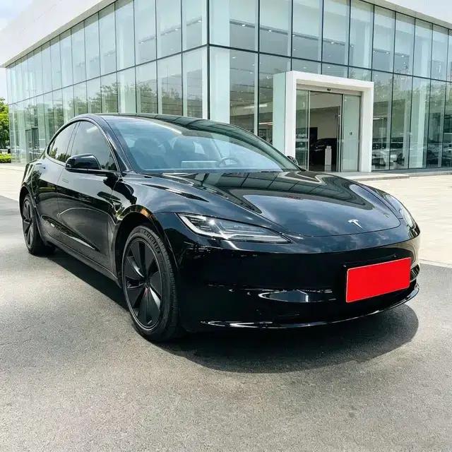 Model 3 2023 Rear-Wheel Drive — миниатюра 3