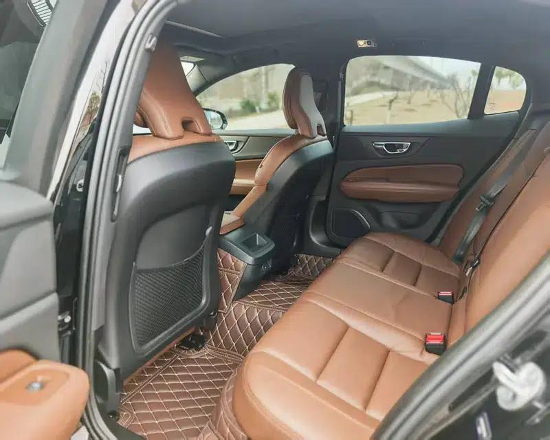 2022 Volvo S60 B4 Smart Luxury Edition — миниатюра 14