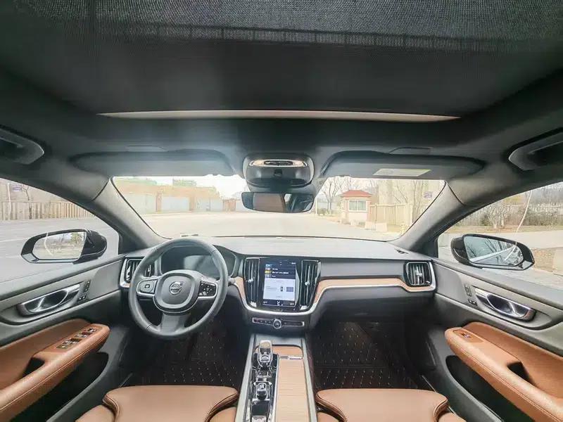 2022 Volvo S60 B4 Smart Luxury Edition — миниатюра 10