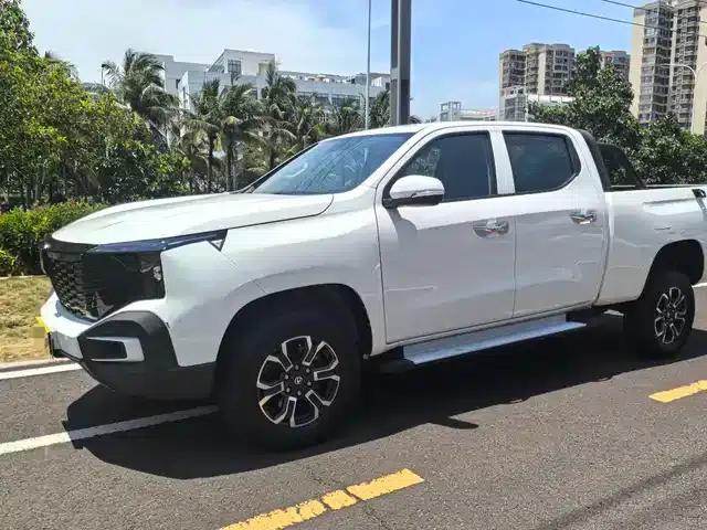 Changan Hunter 2024 Warrior Edition Luxury Dual Motor Four-Wheel Drive Extra Long Box
