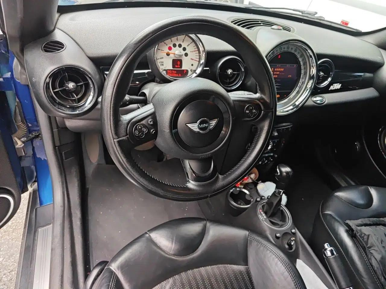 MINI Coupe 2012 1.6L COOPER — миниатюра 10
